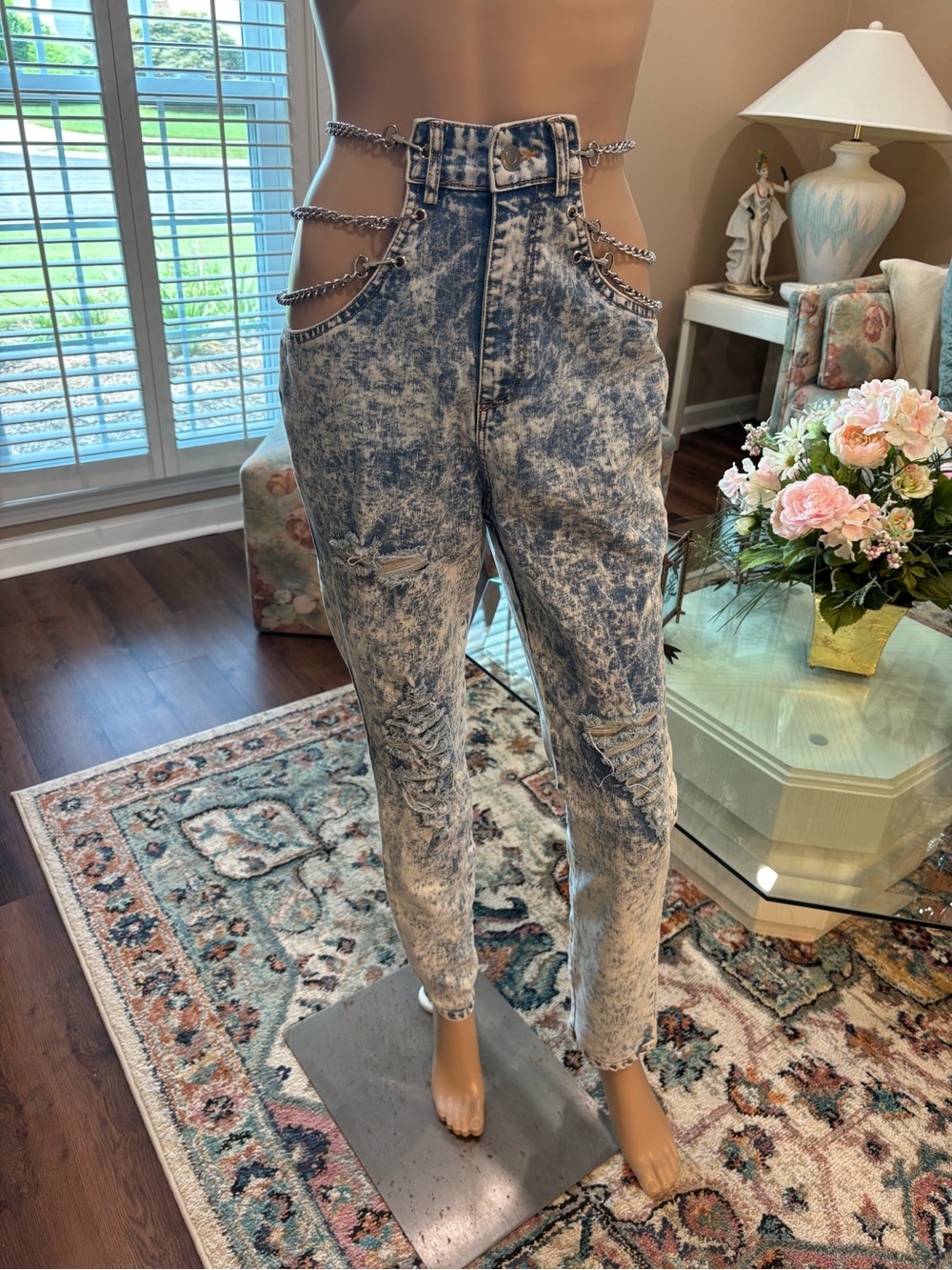 Women's High-Rise Acid Wash Jeans with Chain Cutouts - Blue